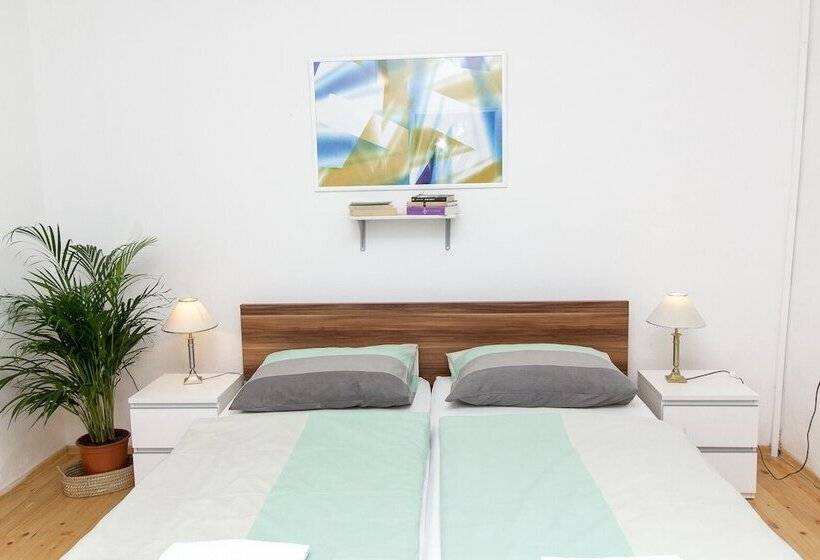 スタンダードトリプルルーム, Apartments And Rooms Ille