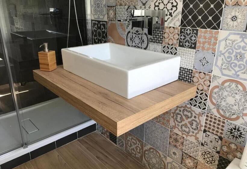 スタンダードルーム, La Maggiolina Camere La Spezia