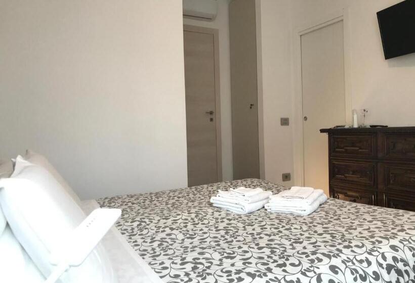 スタンダードルーム, La Maggiolina Camere La Spezia