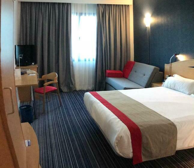 Семейный Номер, Holiday Inn Express San Sebastian De Los Reyes, An Ihg