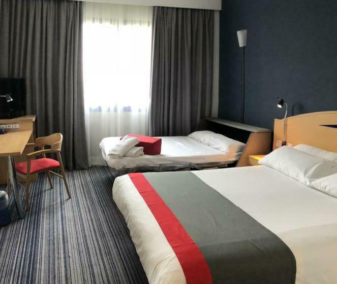 Quarto Familiar, Holiday Inn Express San Sebastian De Los Reyes, An Ihg