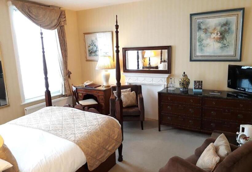 Номер Стандарт, Powdermills Country House