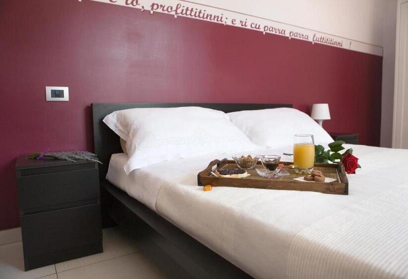 Трехместный Номер Стандарт с Балконом, B&b Persi Nel Sud