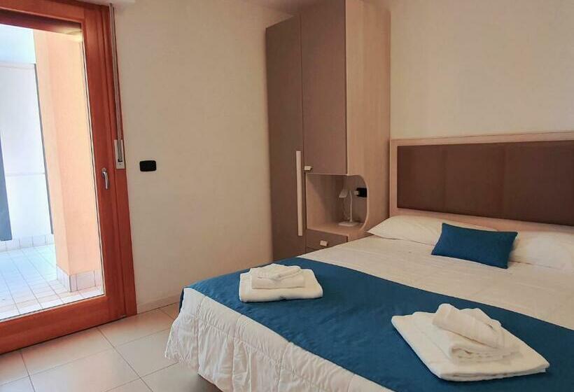 Апартаменты 2 Спальни, Aparthotel Capitol