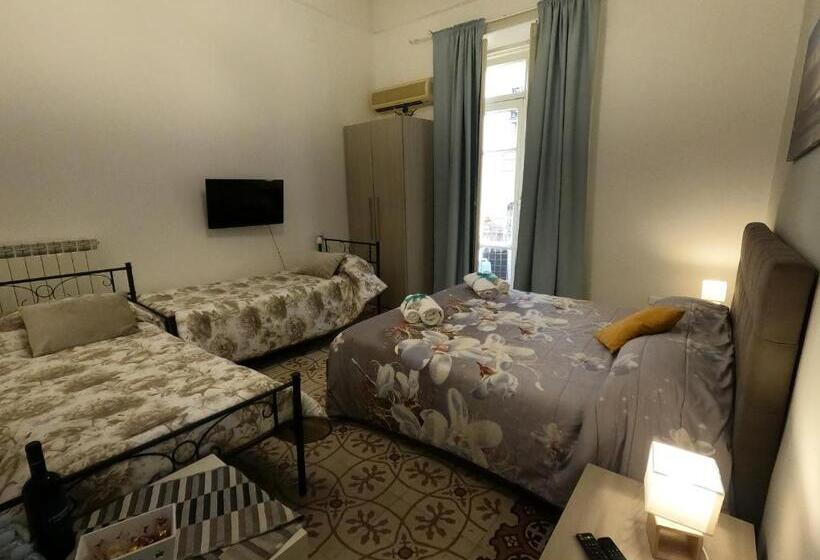 اتاق استاندارد با تخت بزرگ, Tyrrenium Salerno