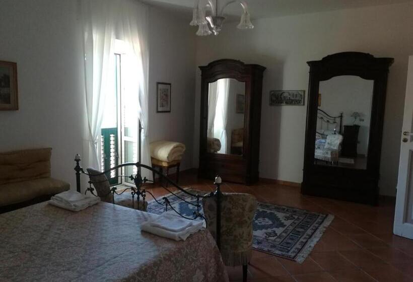 اتاق استاندارد چهار تخته, La Casa Di Astrea