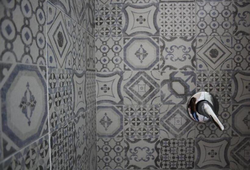 Standard room with outdoor bath, Villa Le Garden