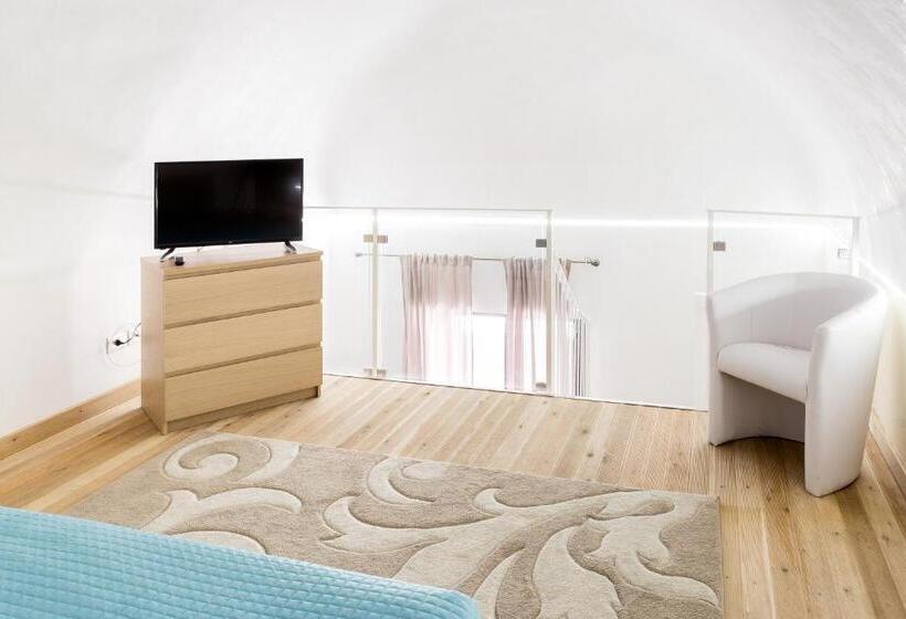 اتاق استاندارد, Scuto Home