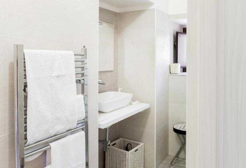 اتاق استاندارد, Scuto Home