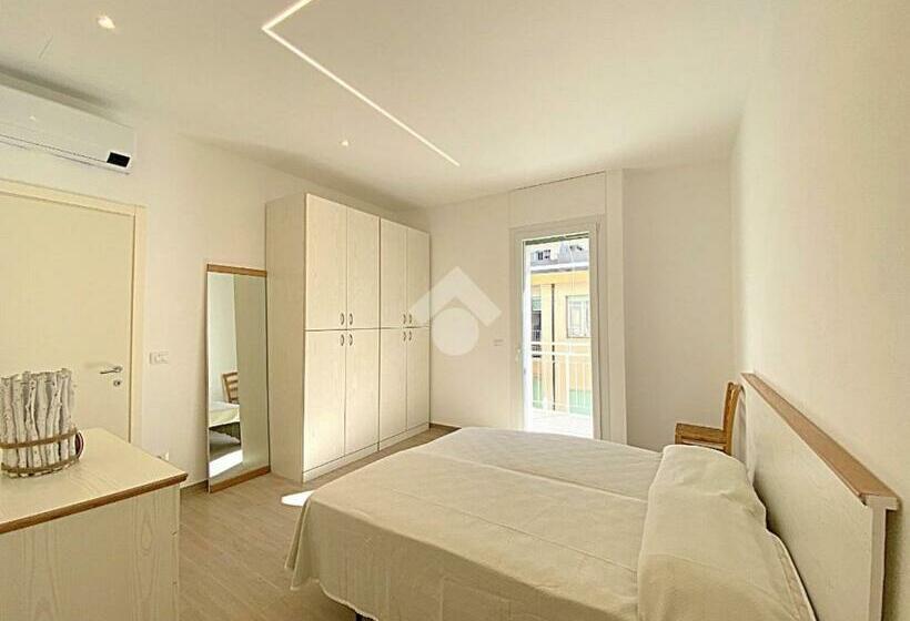 Apartamento 2 Dormitórios, Residence Cristallo