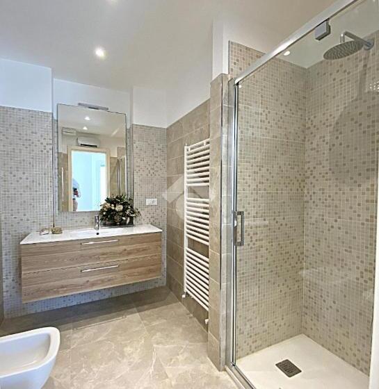 Apartamento 2 Dormitórios, Residence Cristallo