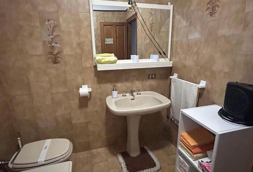 带共用浴室的标准房间, B&b Relax