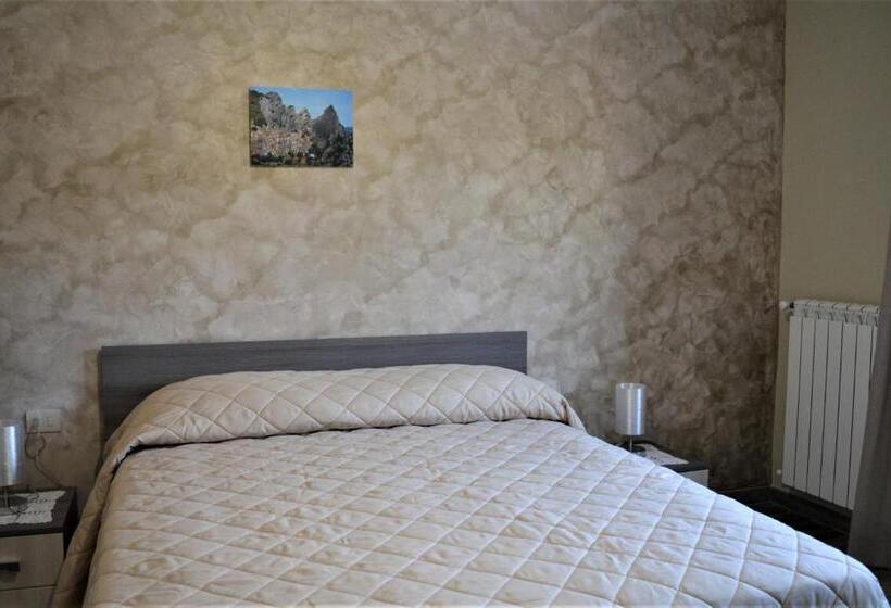 Номер Стандарт Вид на Горы, Spazio Natura