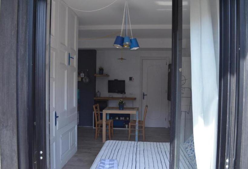 Студио Стандарт с Балконом, Gea Etna Apartment&rooms
