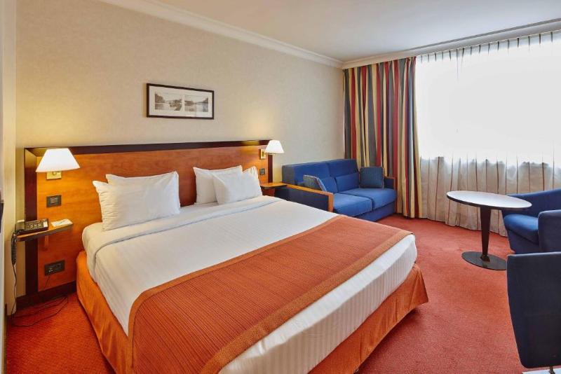 Номер Deluxe, Doubletree By Hilton Paris Bougival