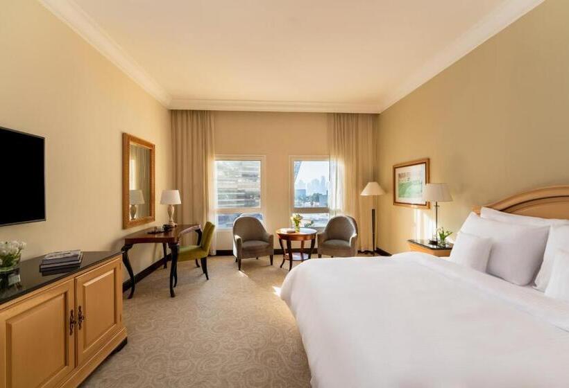 Habitación Superior Cama King, Mövenpick Hotel Doha