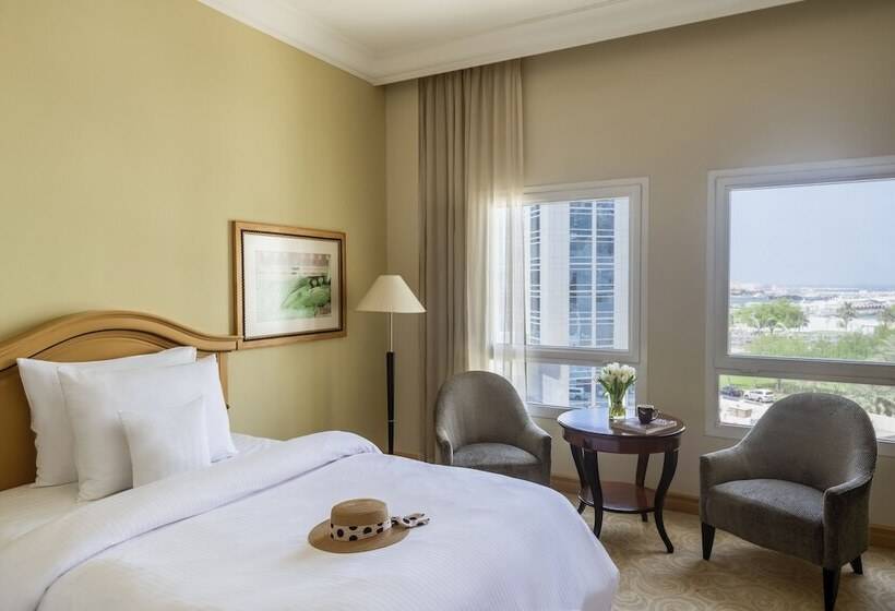Habitación Deluxe, Mövenpick Hotel Doha