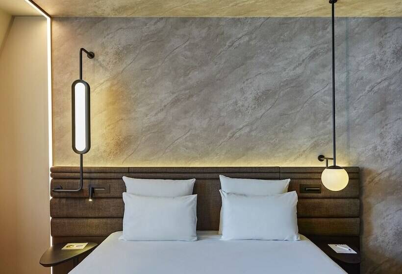 Quarto Executivo, Novotel München City
