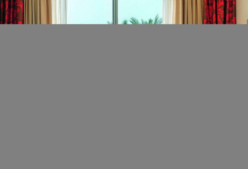 سوییت با چشم‌انداز دریا, Mövenpick Hotel Beirut