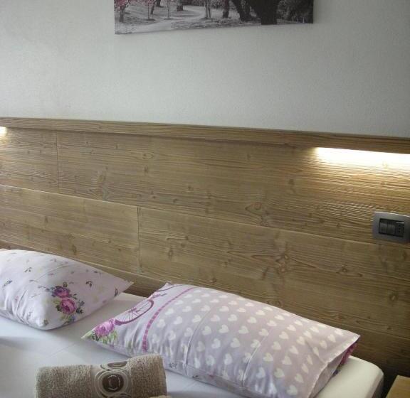 标准三人间, B&b Il Crocevia