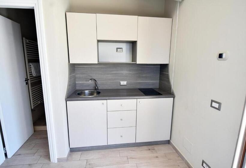 Номер Superior, Relais Milo