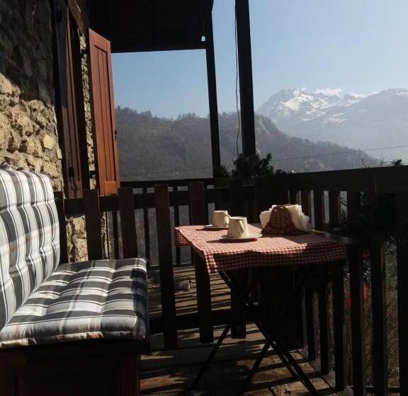 Номер Стандарт Вид на Горы, B&b Marcellina