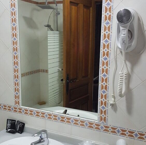 اتاق سوپریور با چشم‌انداز, Casa Museo De La Mezquita