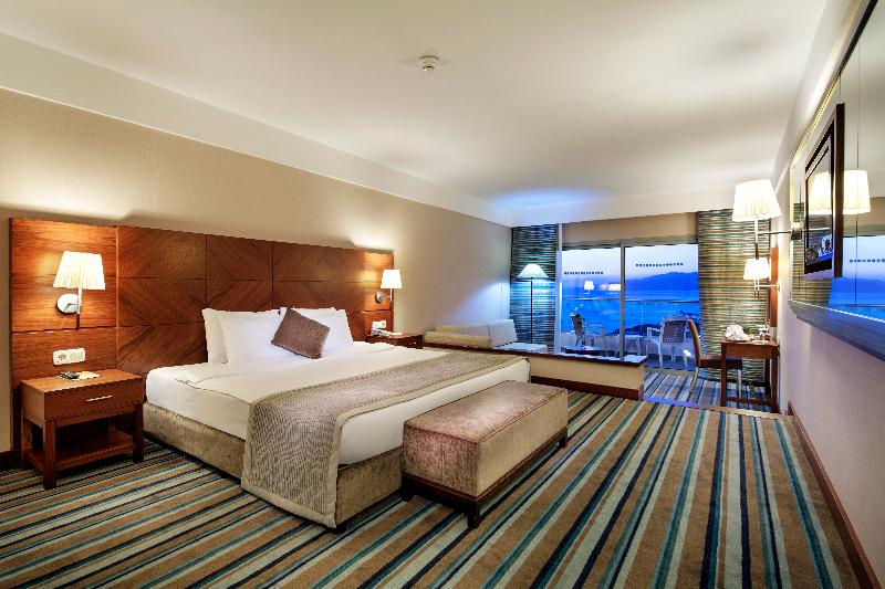 Номер Superior Вид на Море, Pine Bay Holiday Resort