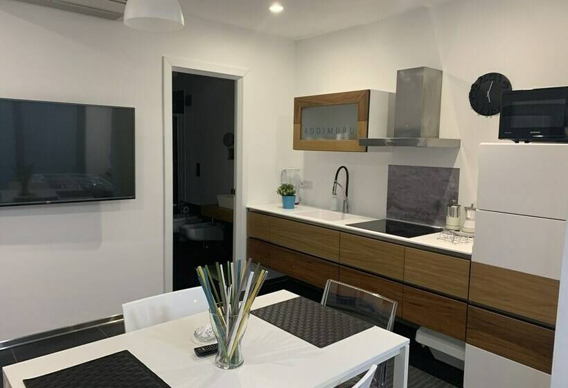 1 Bedroom Deluxe Apartment Sea View, Addimuru