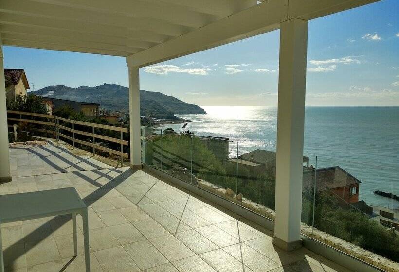 1 Bedroom Deluxe Apartment Sea View, Addimuru