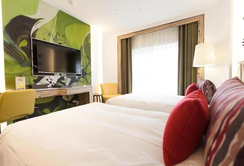 اتاق استاندارد با چشم‌انداز دریا, Chateau Beach Resort Kenting