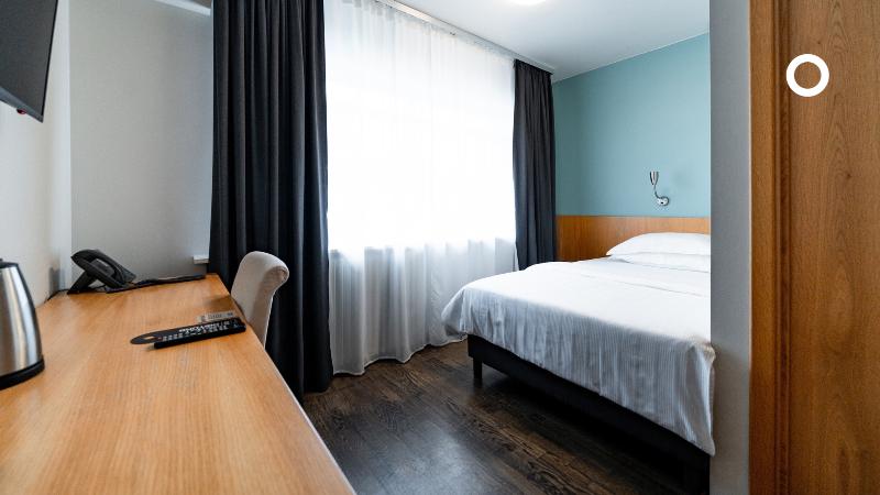 اتاق استاندارد یک نفره, Center Hotels Klopp