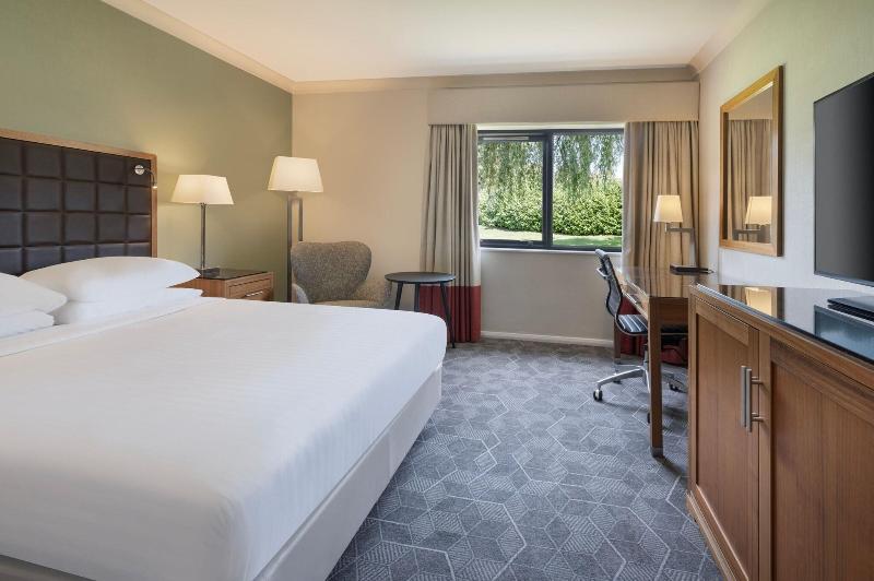 キングサイズベッドのスタンダードルーム, Fairmont Hotel Vancouver