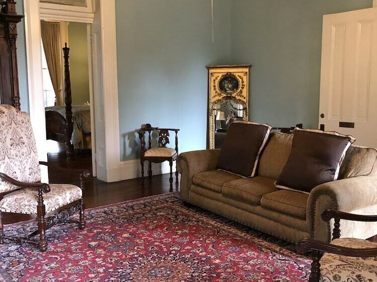 Люкс Повышенной Комфортности, Loyd Hall Plantation