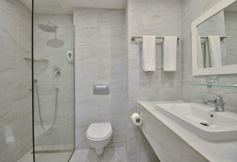 Номер Стандарт Вид на Бассейн, Riviera Spa Resort - Adults Only