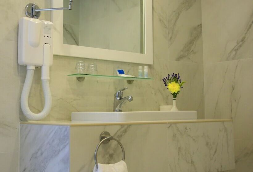 Семейный Номер, Riviera Spa Resort - Adults Only