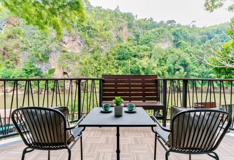 Deluxe room with river view, River Kwai Resotel