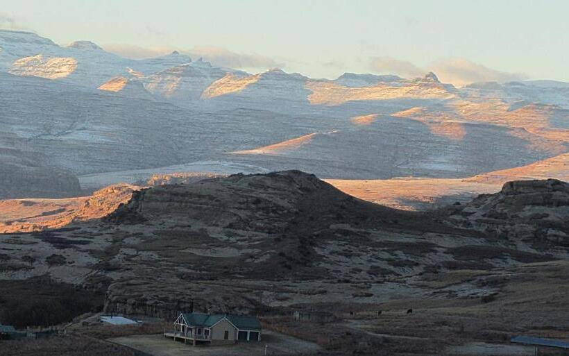 Апартаменты 3 Спальни, Rooiberg View Clarens