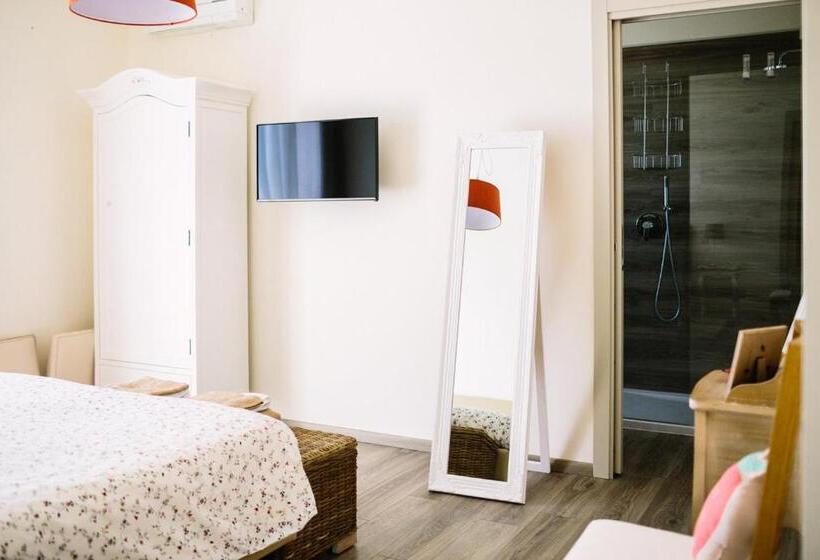 اتاق استاندارد, Agriturismo Familiare I Giardini Del Lago