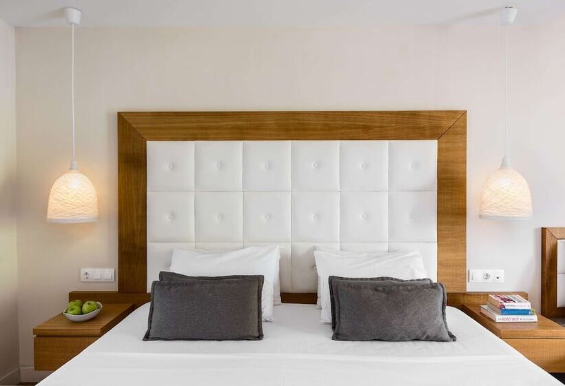 اتاق لوکس با چشم‌انداز باغ, Akron Seascape Resort, A Member Of Brown Hotels