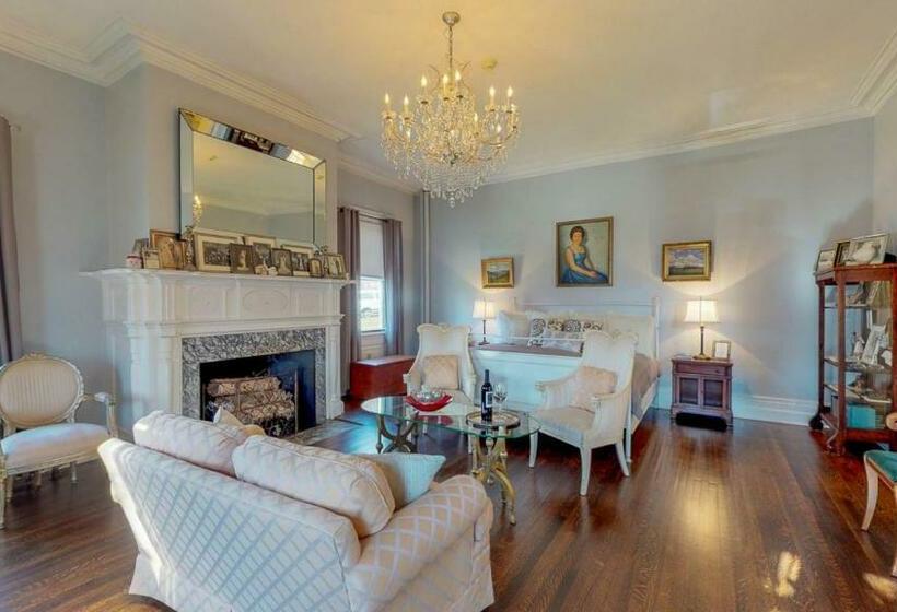 Люкс Deluxe Кровать Кинг, Gardner Farm Inn