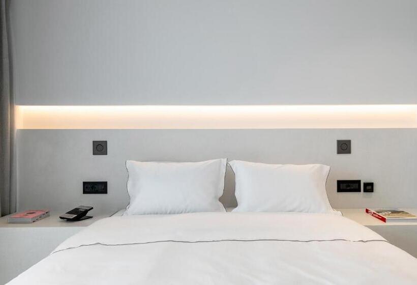 Deluxe люкс с видом, Domes White Coast Milos, Adults Only   Small Luxury Hotels Of The World