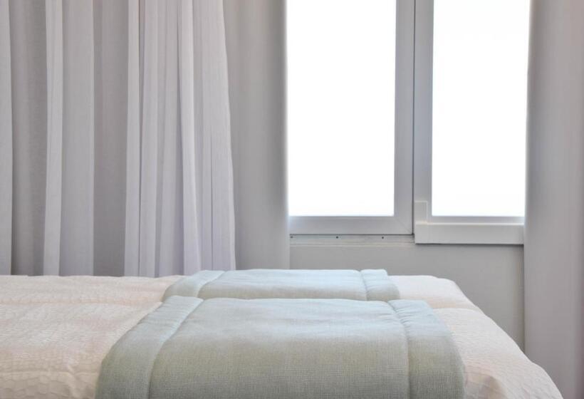 اتاق استاندارد, Golden Beach Guest House & Rooftop Bar