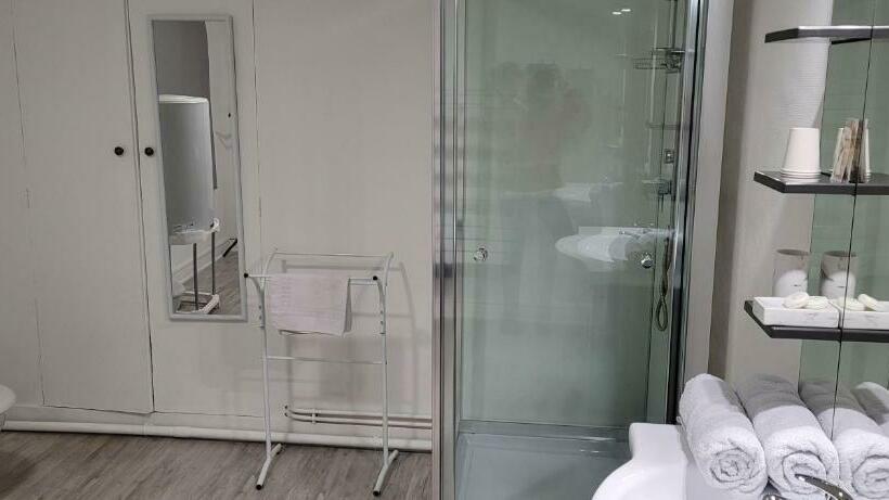 스탠다드 룸 공동 욕실, Auberge Gauloise