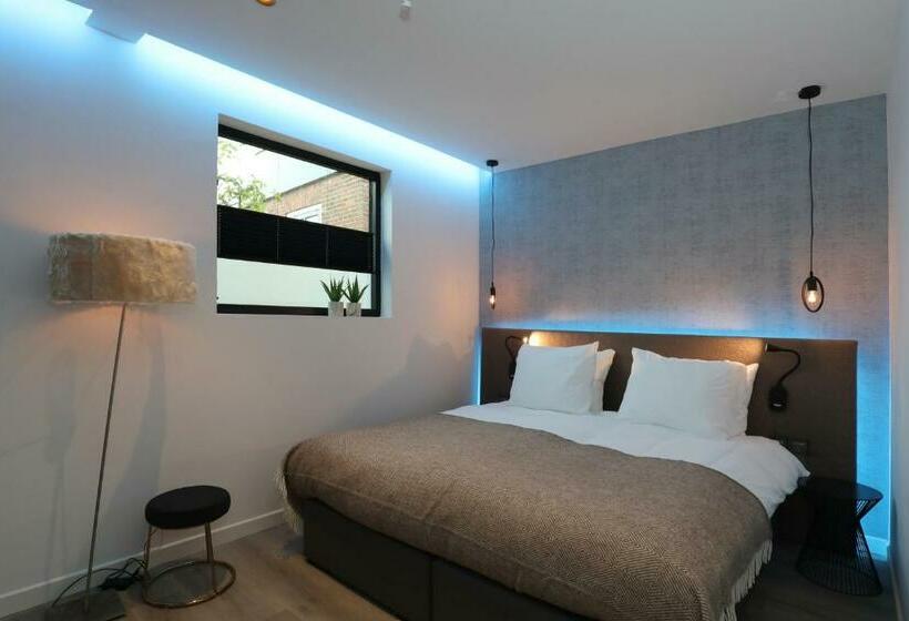 디럭스 룸 킹사이즈 침대, Valerius BoutiqueHotel
