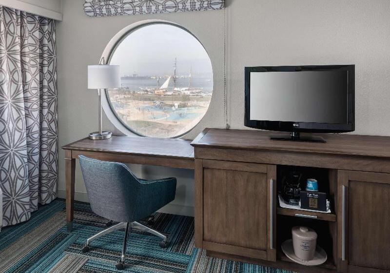غرفة قياسية سرير كينج, Hampton Inn San Diego Downtown