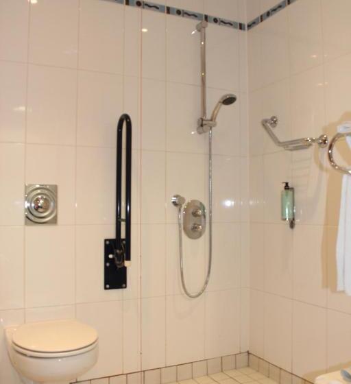 חדר סטנדרט מותאם לאדם עם מוגבלויות, Holiday Inn Ellesmere Port/cheshire Oaks, An Ihg