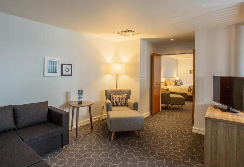 سوئیت با تخت بزرگ, Holiday Inn Ellesmere Port/cheshire Oaks, An Ihg