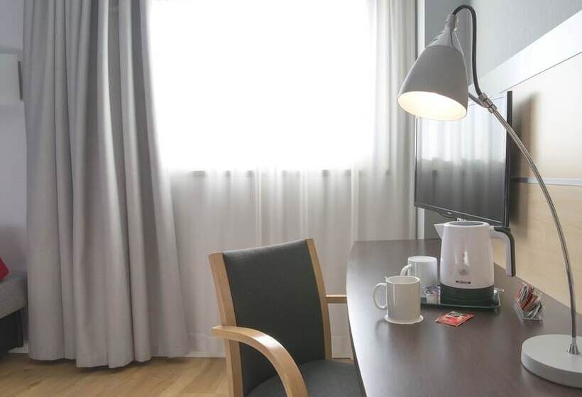 Номер Стандарт, Holiday Inn Express Valencia Bonaire, An Ihg Hotel