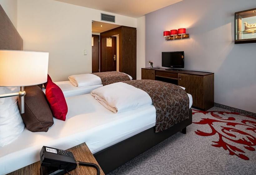 Номер Комфорт, Park Plaza Trier